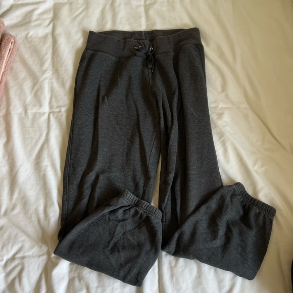 Reebok jogger sweatpants - Picture 1 of 3